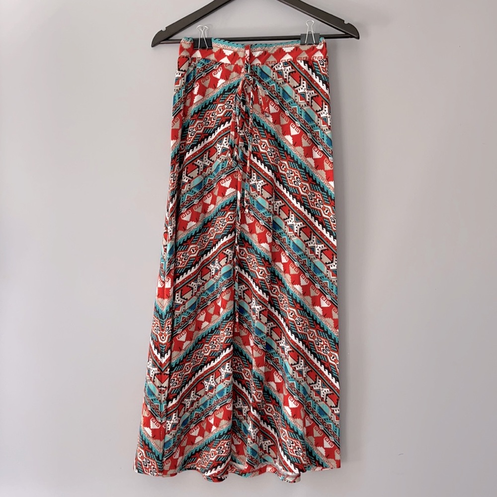 NWOT Aztec boho maxi skirt w/ elasticated waist S